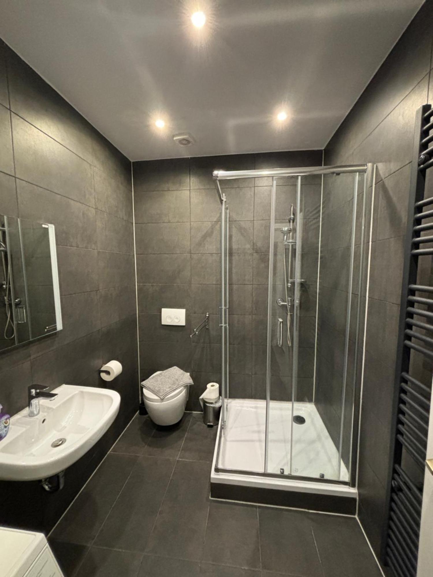 Harmony - 4 Schlafzimmer 2 Baeder Ganzes Apartement Meiningen Extérieur photo